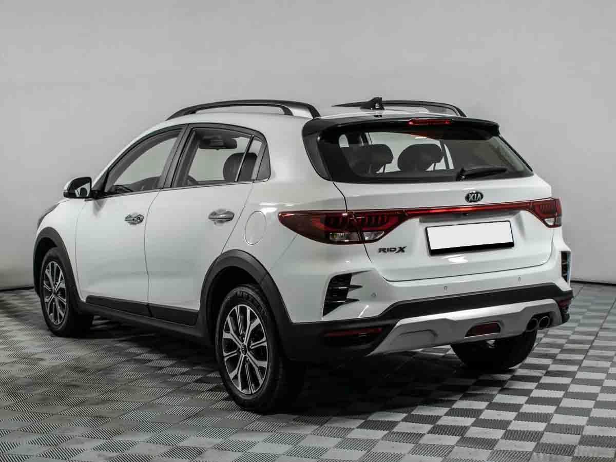 Kia Rio 2022, белый