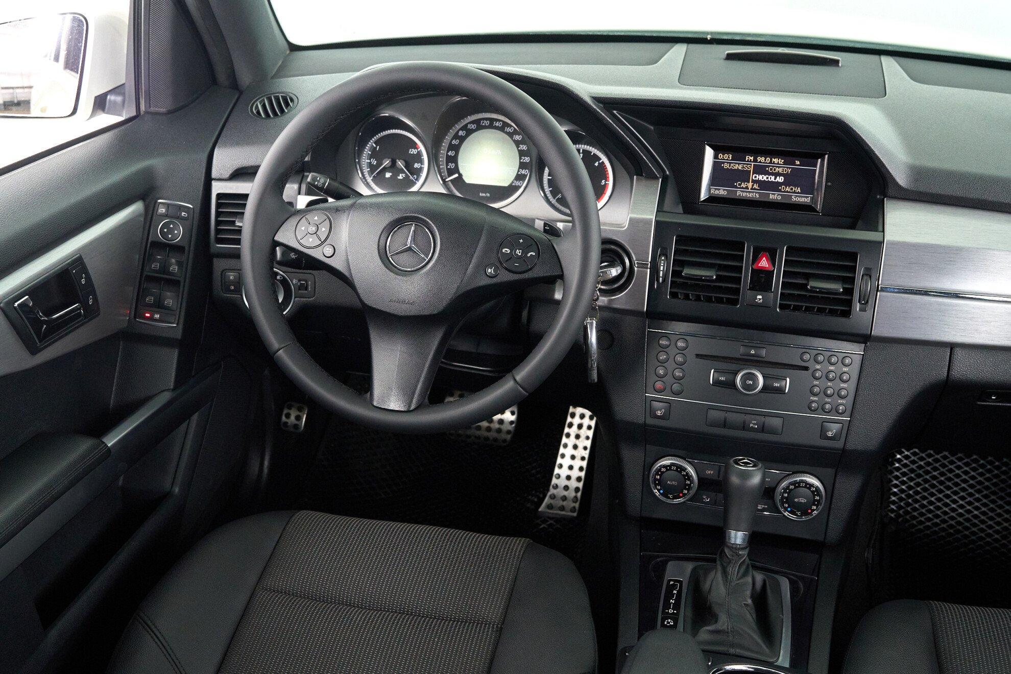 Mercedes-Benz GLK-Класс 2012, белый