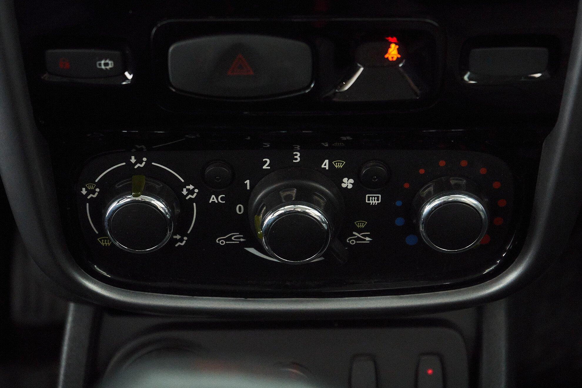 Renault Duster 2015, белый