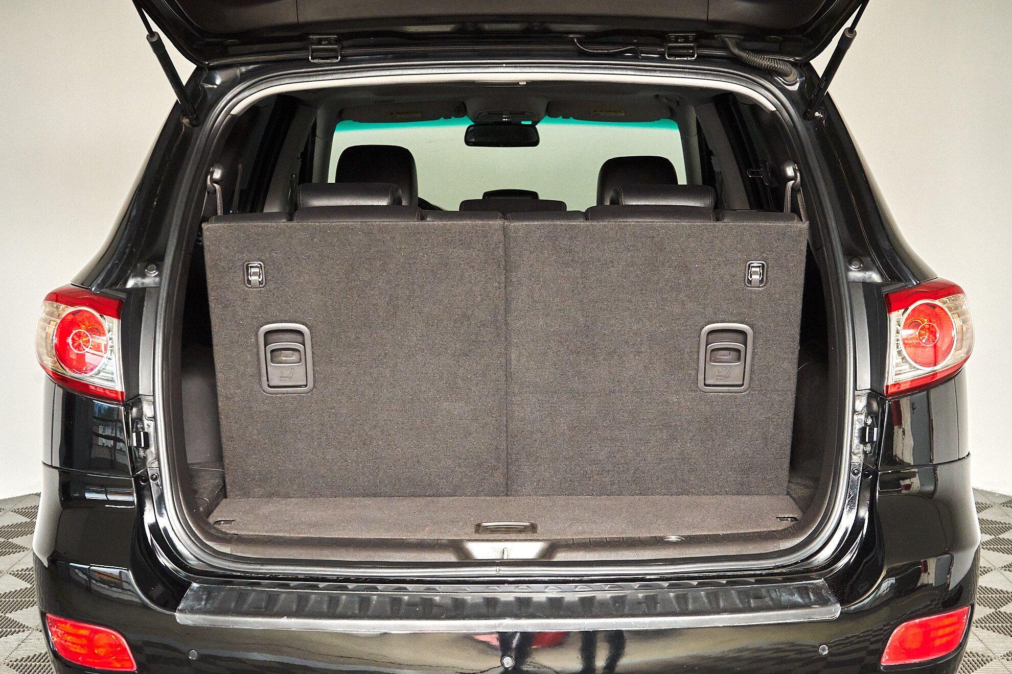 Hyundai Santa Fe 2011, черный