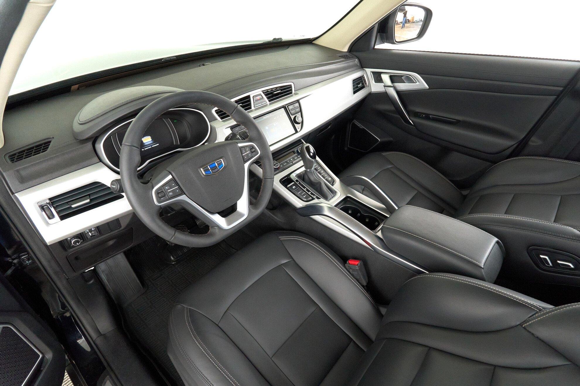 Geely Atlas 2018, черный