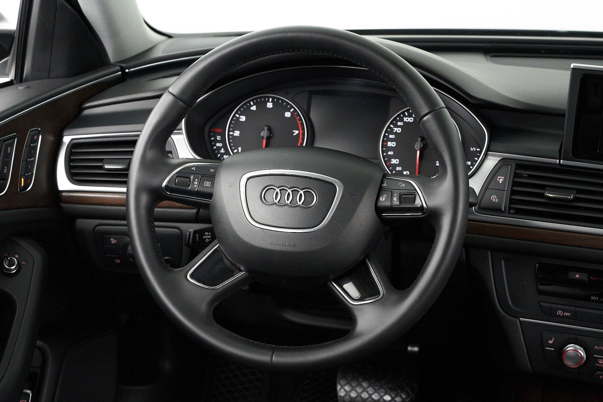 Audi A6 2017, черный