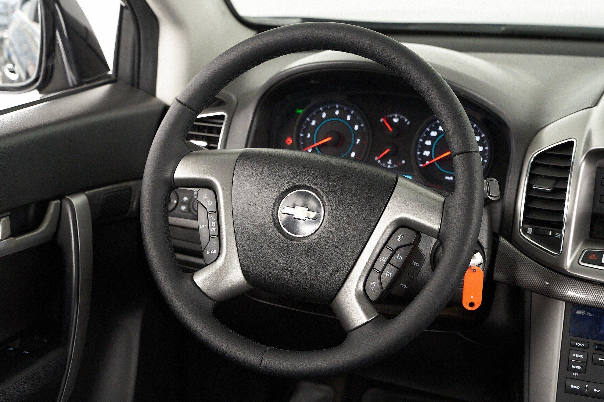 Chevrolet Captiva 2012, черный