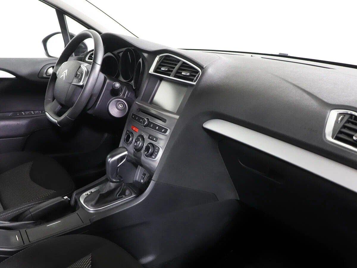 Citroen C4 2019, черный