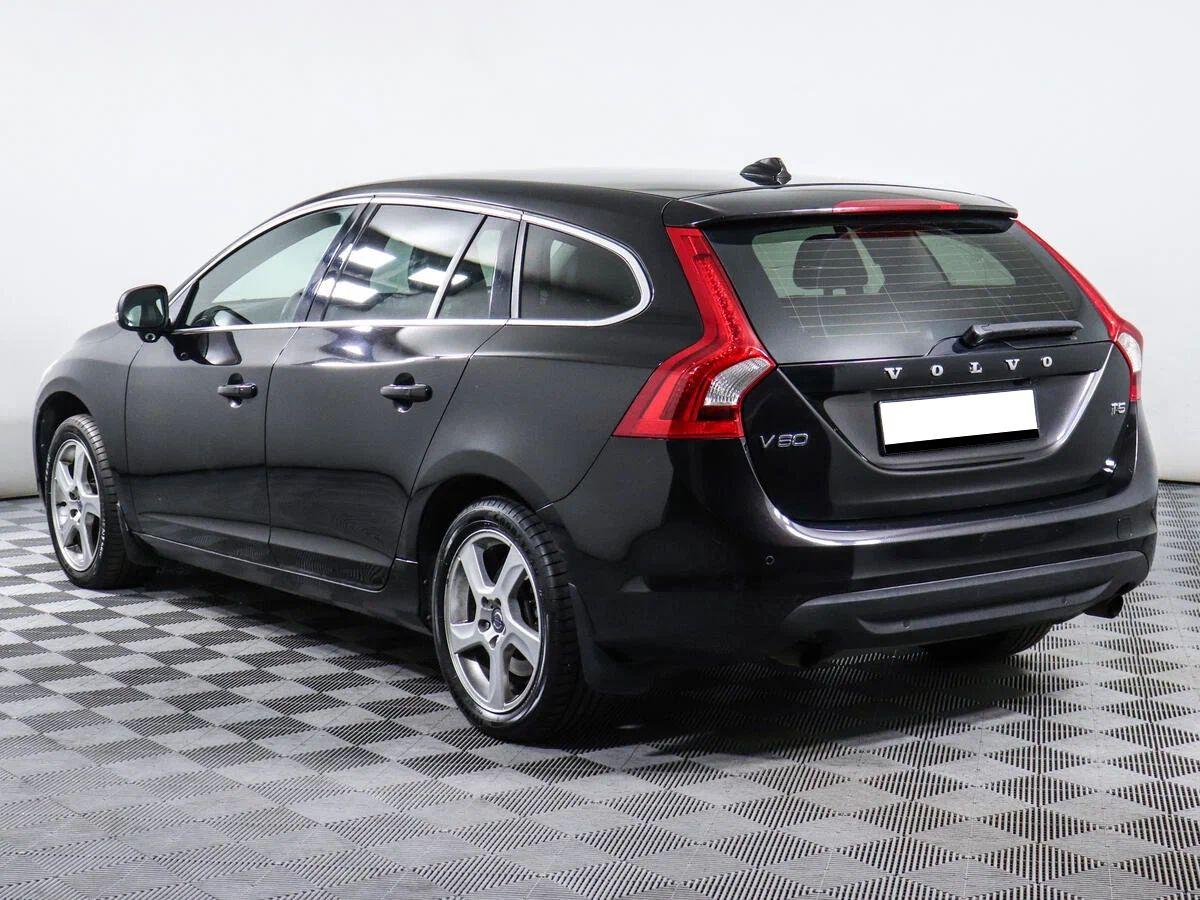 Volvo V60 2011, черный