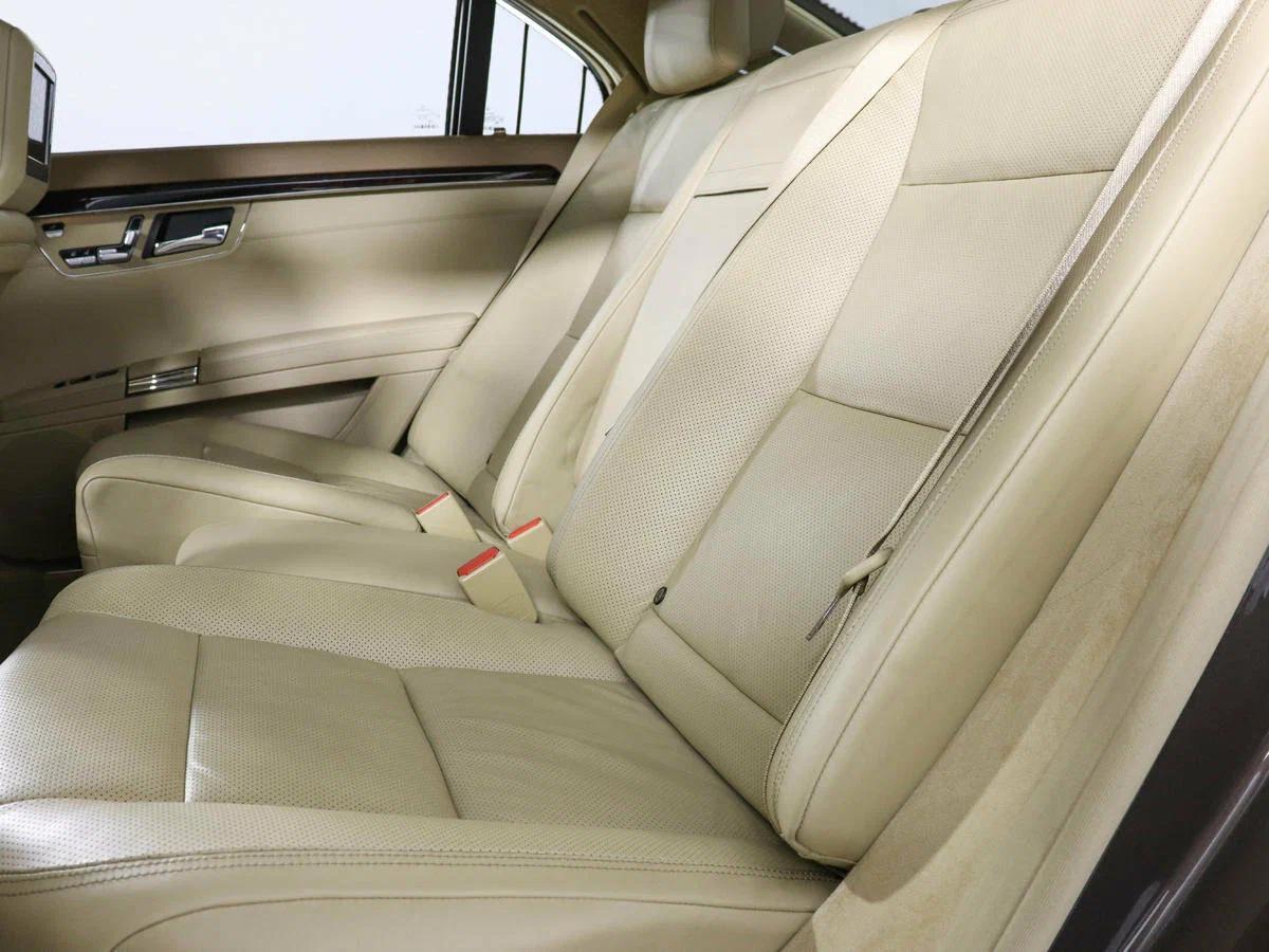 Mercedes-Benz S-Класс 2012, коричневый