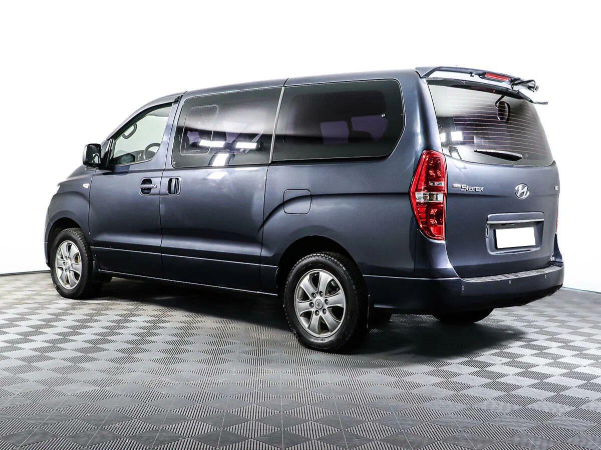 Hyundai Grand Starex 2018, синий