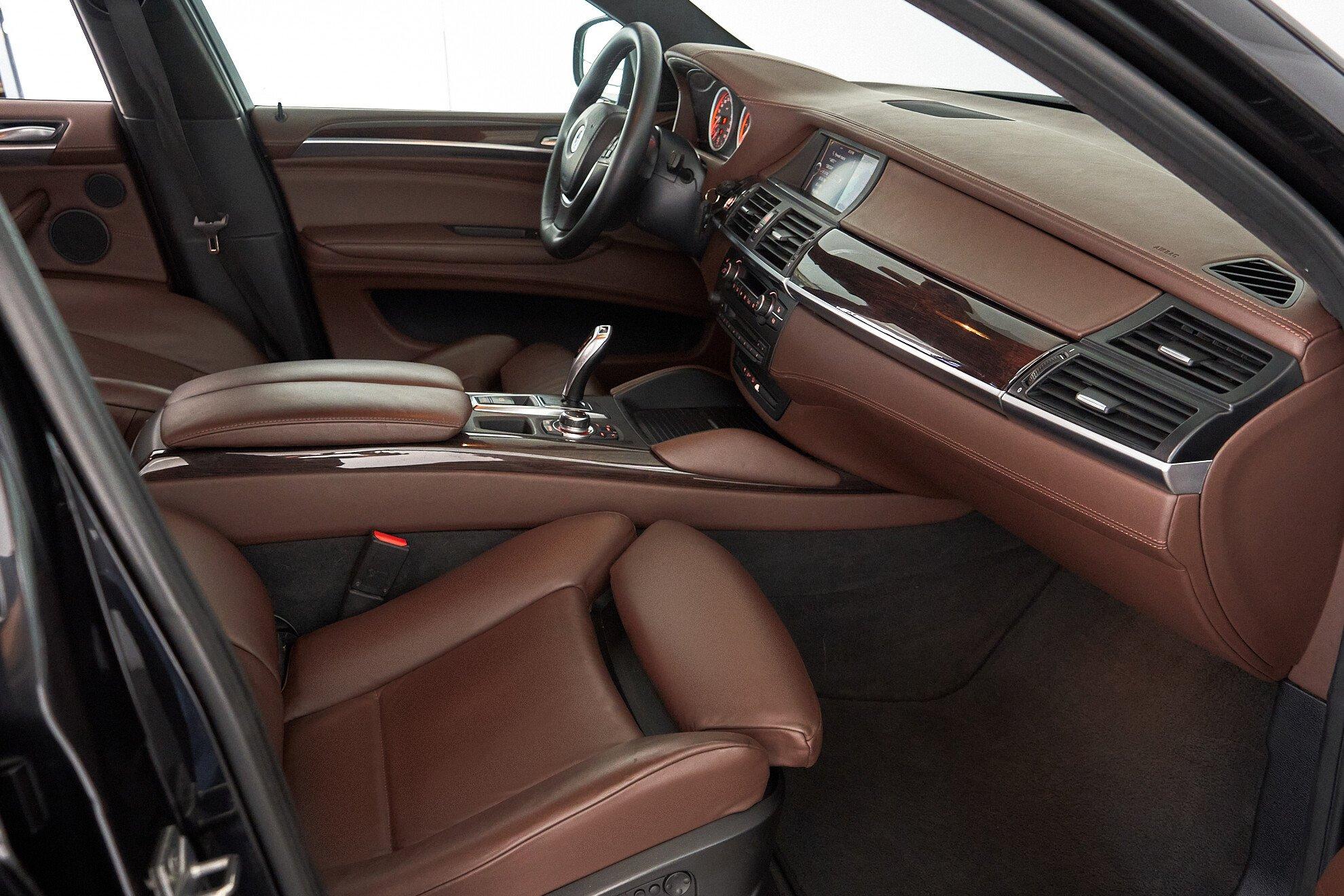 BMW X6 2010, черный