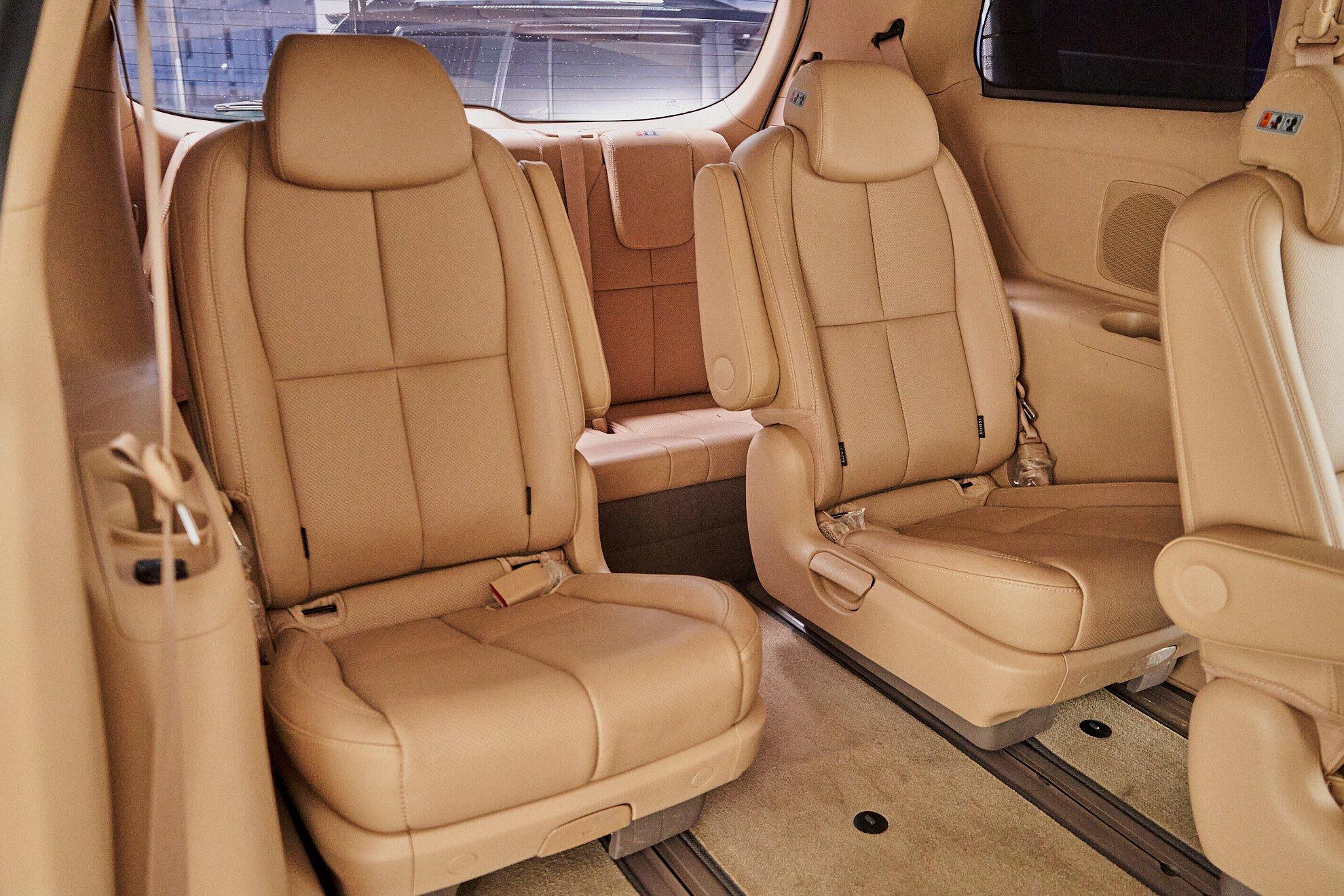 Kia Carnival 2020, белый