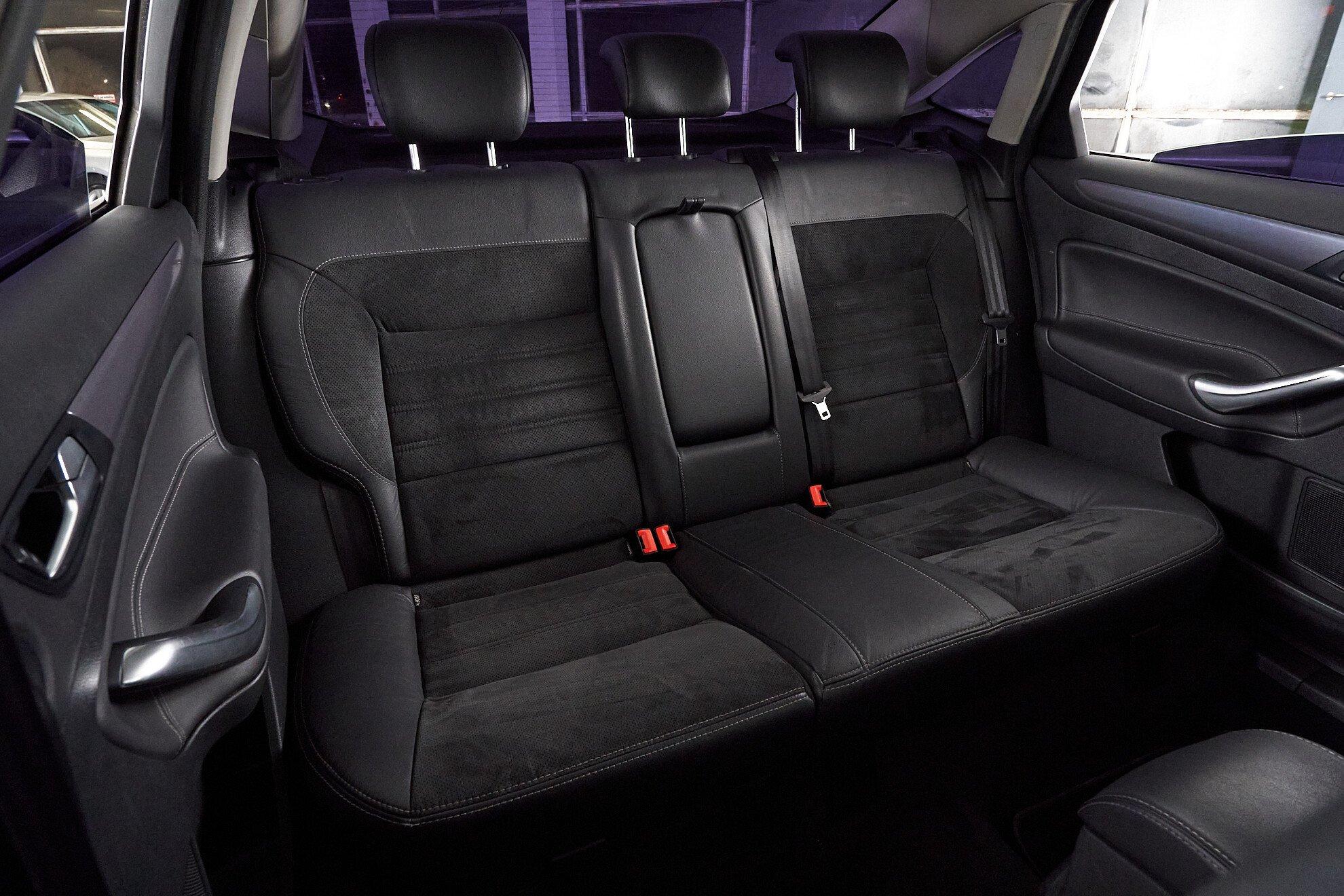 Ford Mondeo 2013, черный