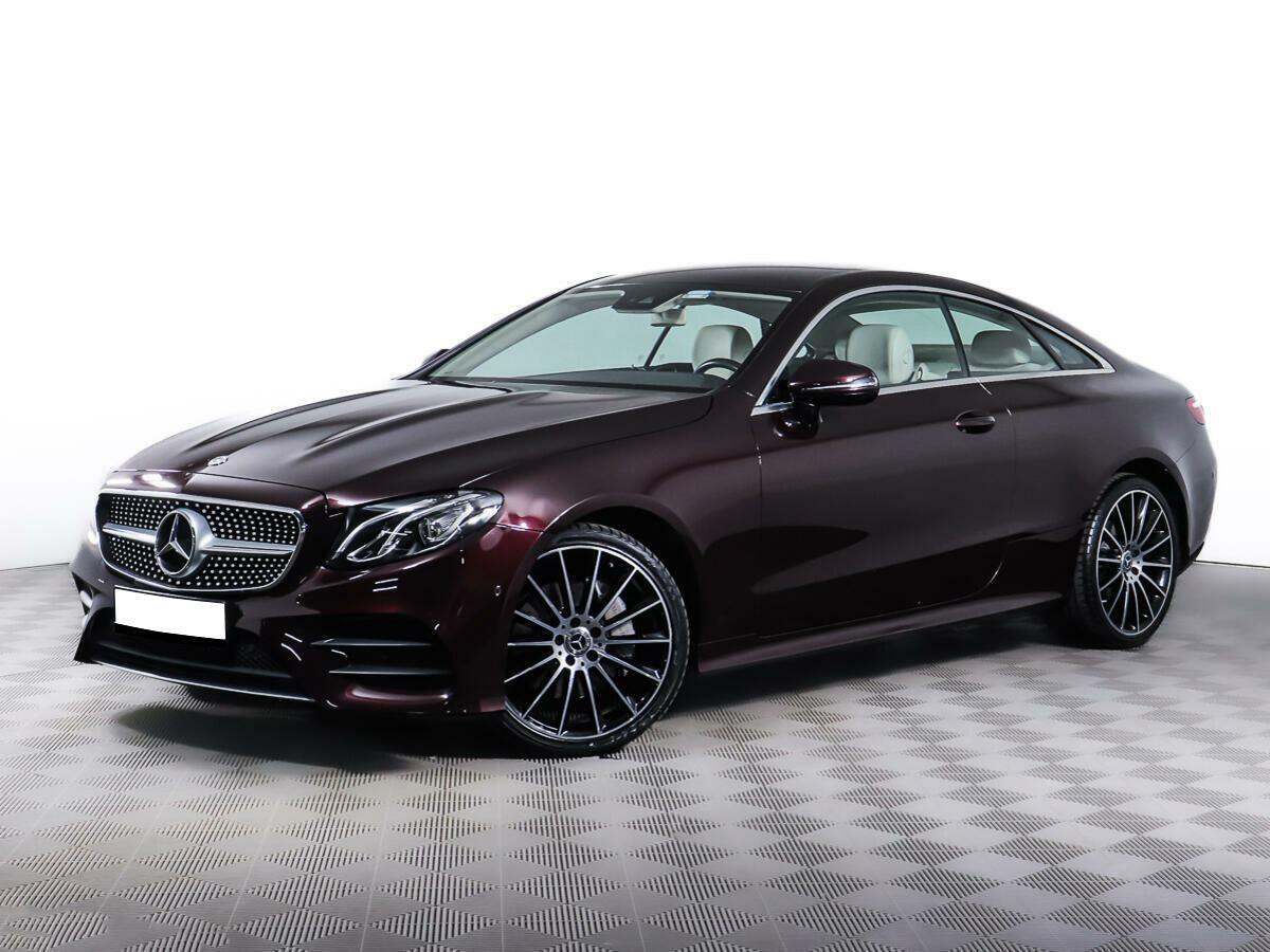 Mercedes-Benz E-Класс 2018, красный