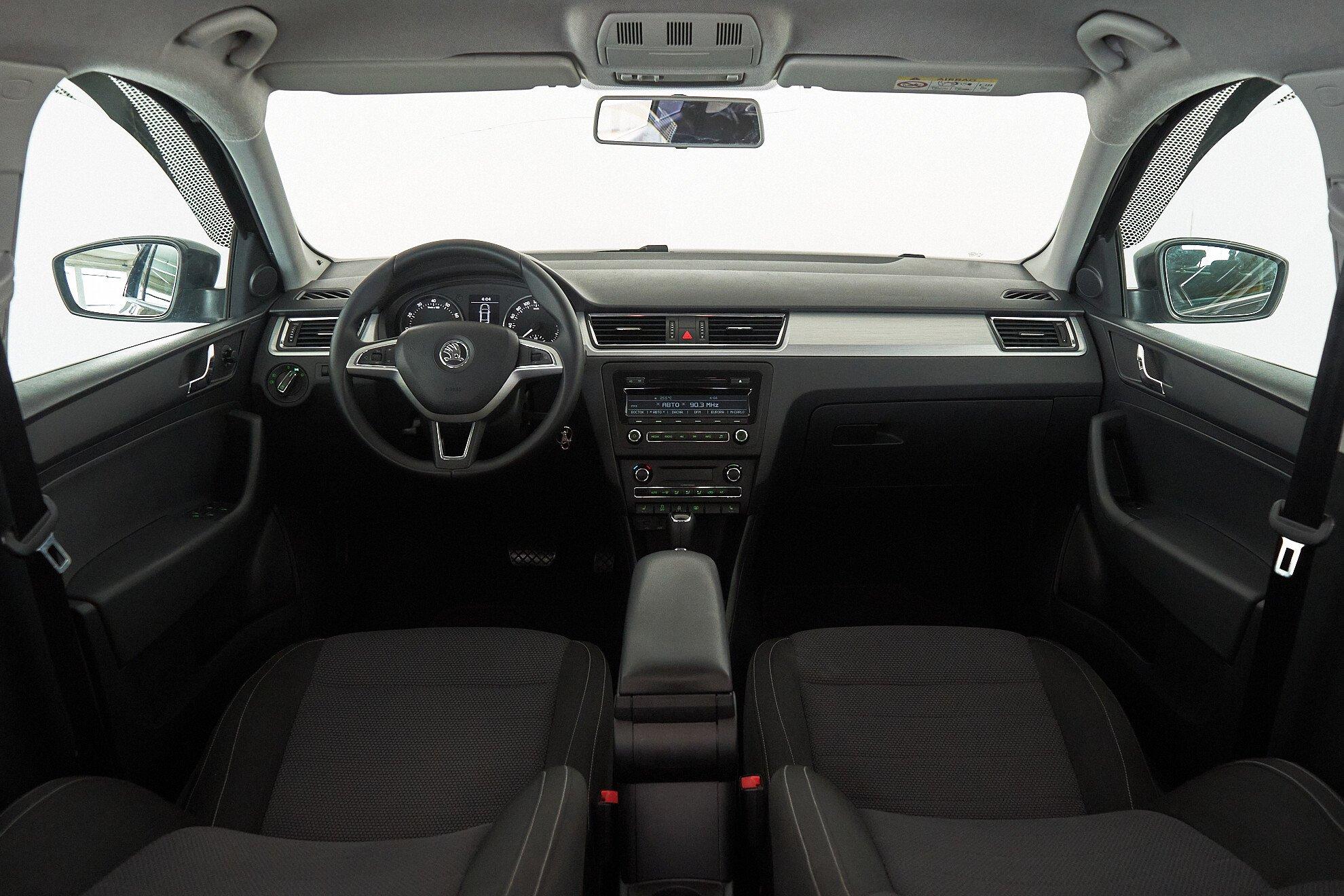 Skoda Rapid 2014, черный