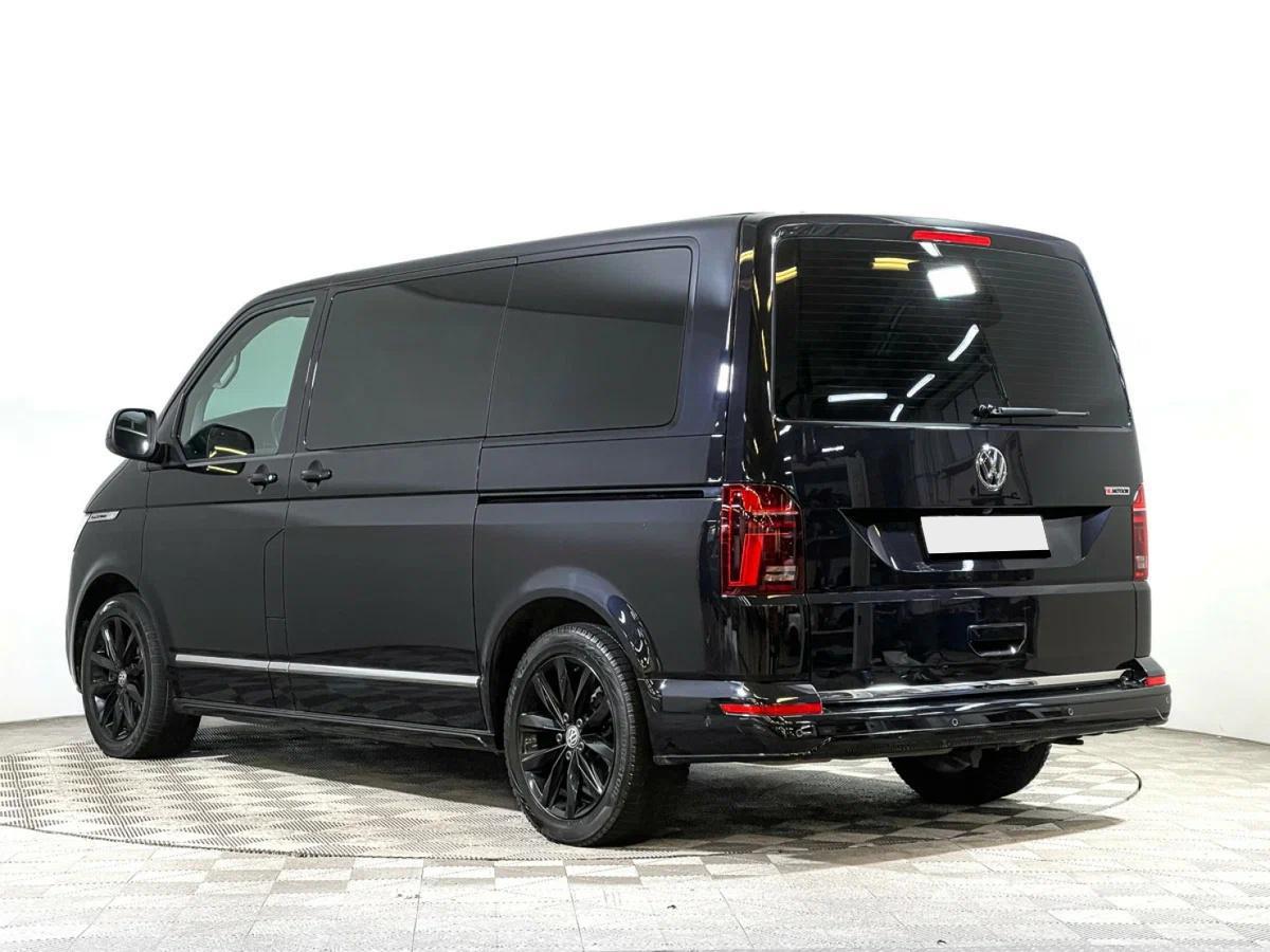 Volkswagen Multivan 2022, черный