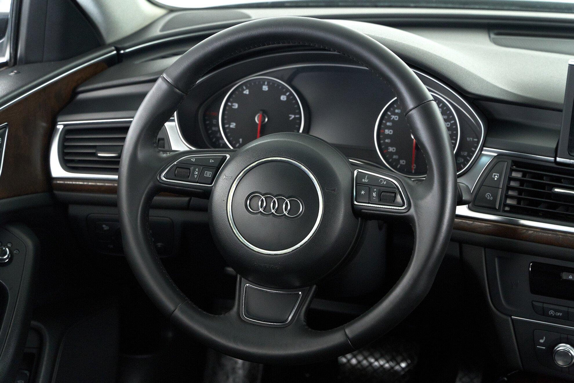 Audi A6 2011, черный