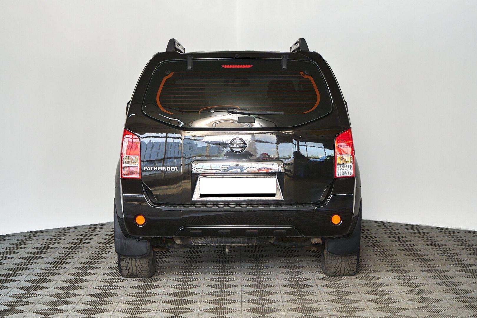 Nissan Pathfinder 2012, черный