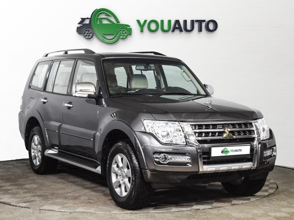 Mitsubishi Pajero 2021, серый
