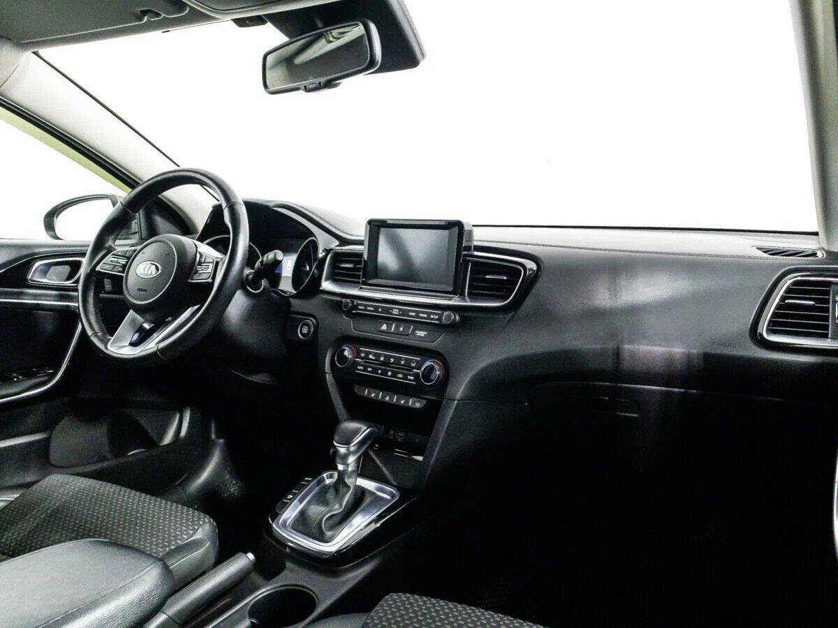 Kia Ceed 2018, коричневый
