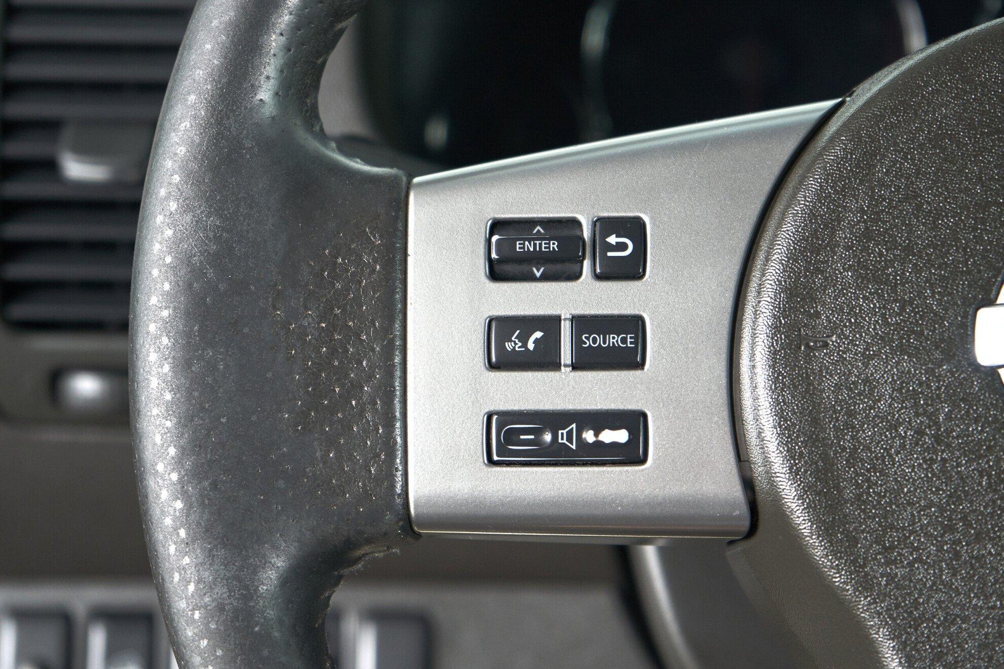 Nissan Pathfinder 2013, синий