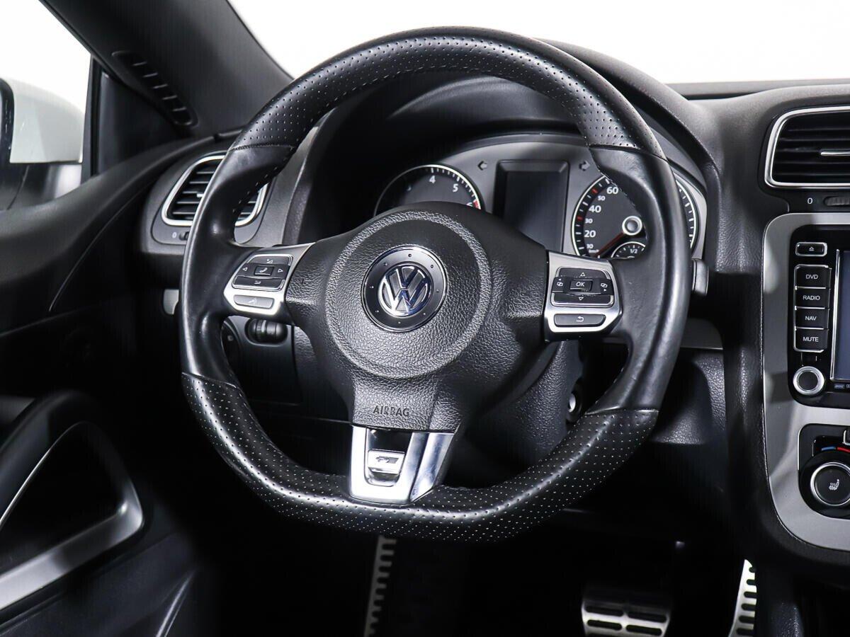 Volkswagen Scirocco 2014, белый
