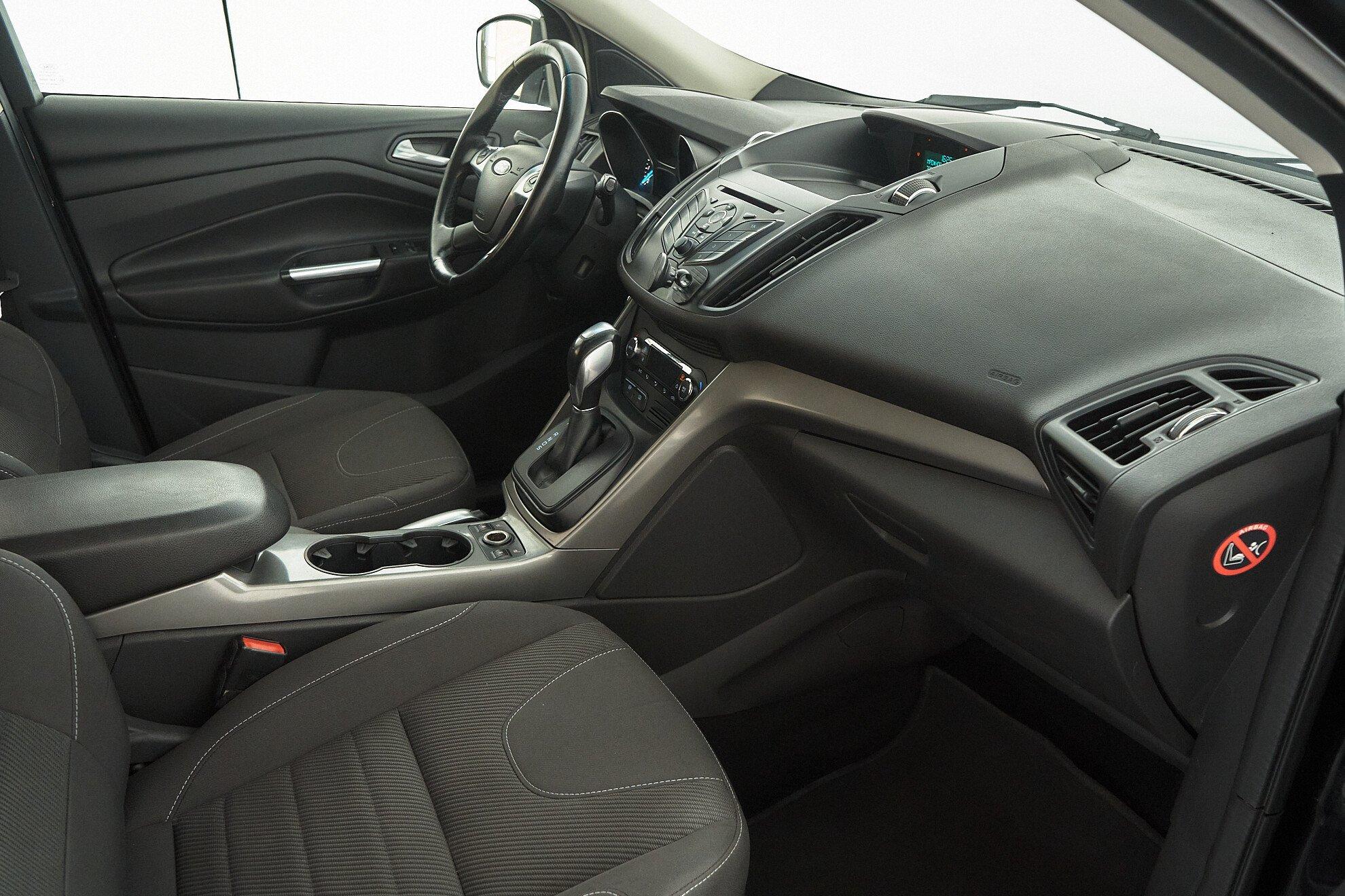 Ford Kuga 2016, черный