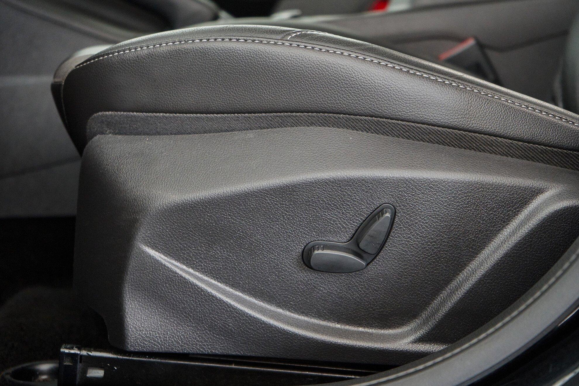 Ford Focus 2014, черный