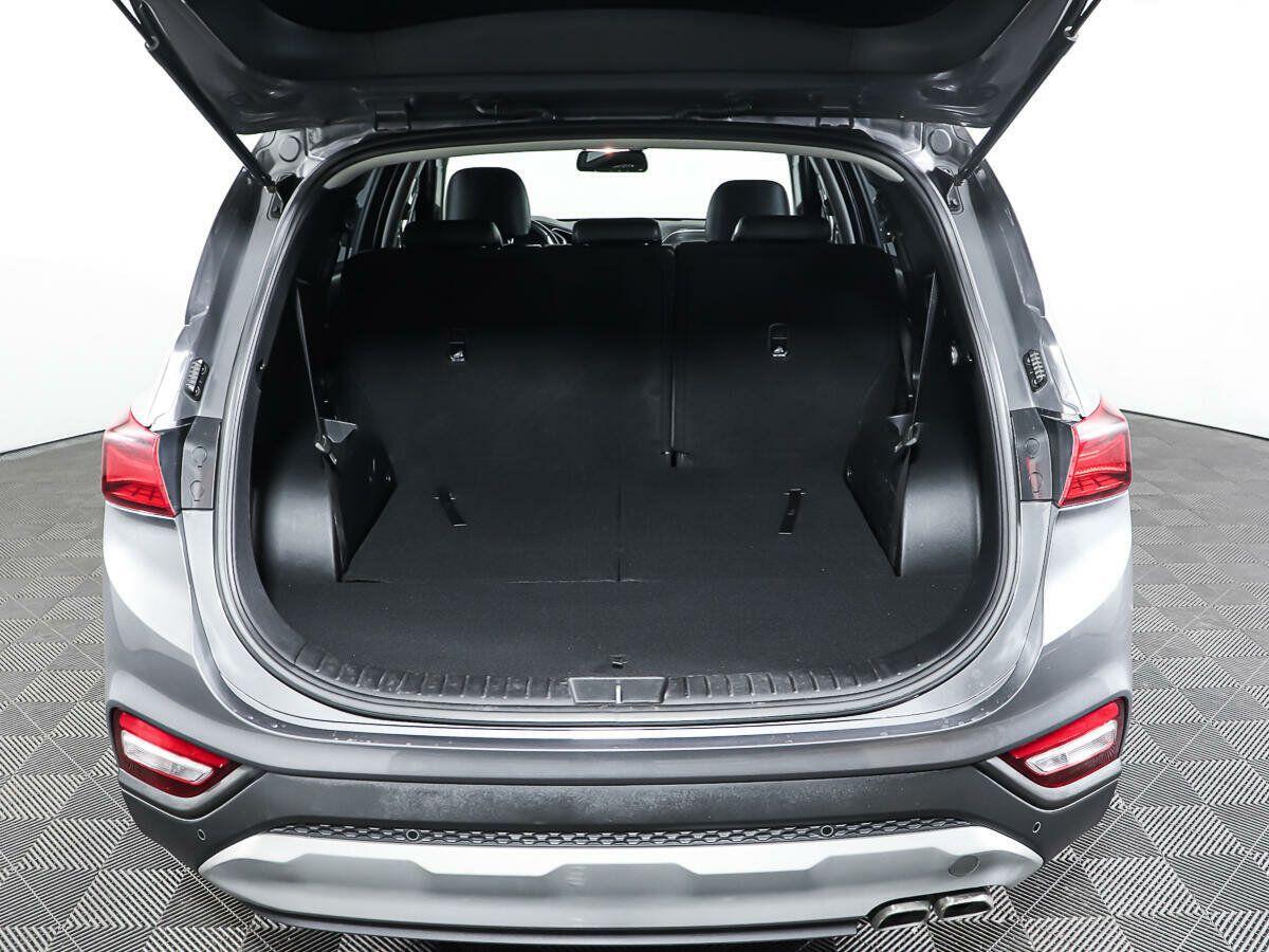 Hyundai Santa Fe 2018, серый