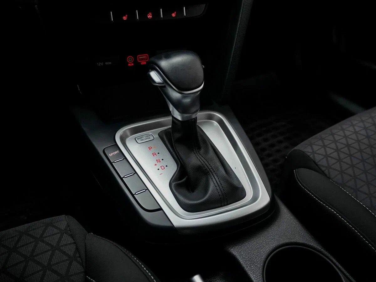Kia Ceed 2018, красный