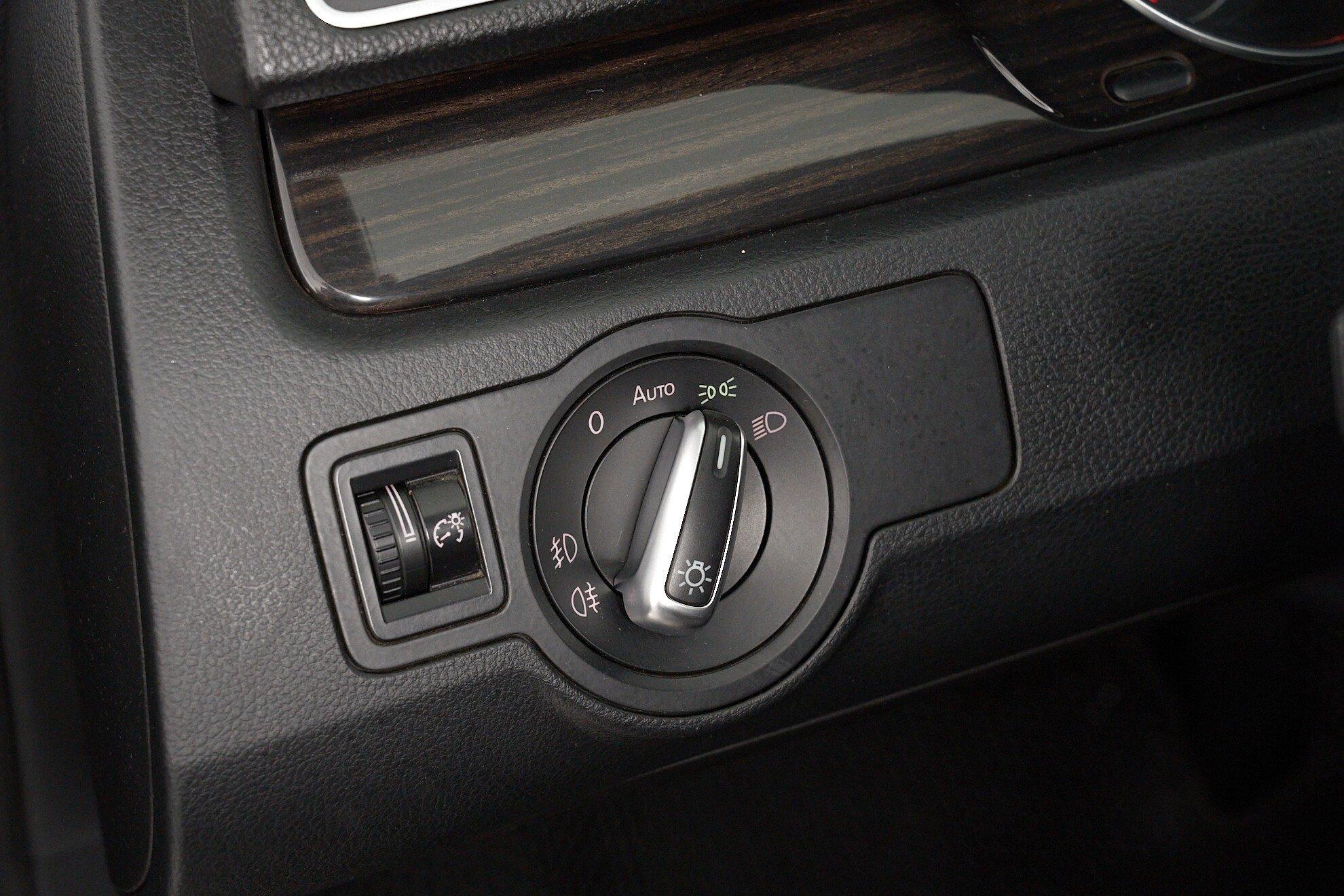 Volkswagen Passat CC 2013, черный