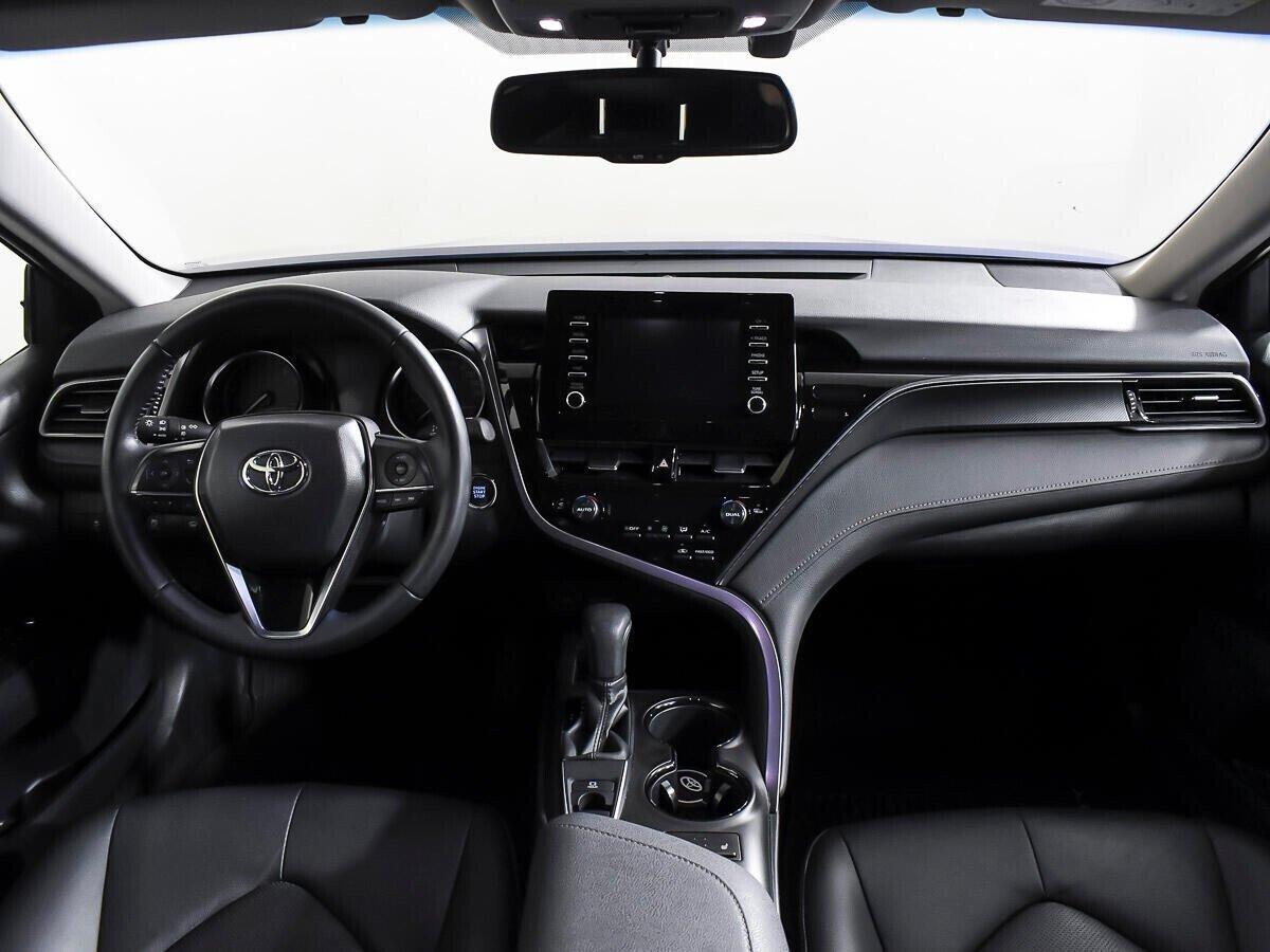 Toyota Camry 2021, синий