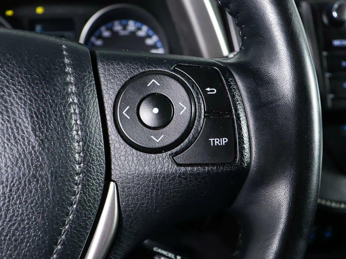 Toyota RAV4 2016, черный
