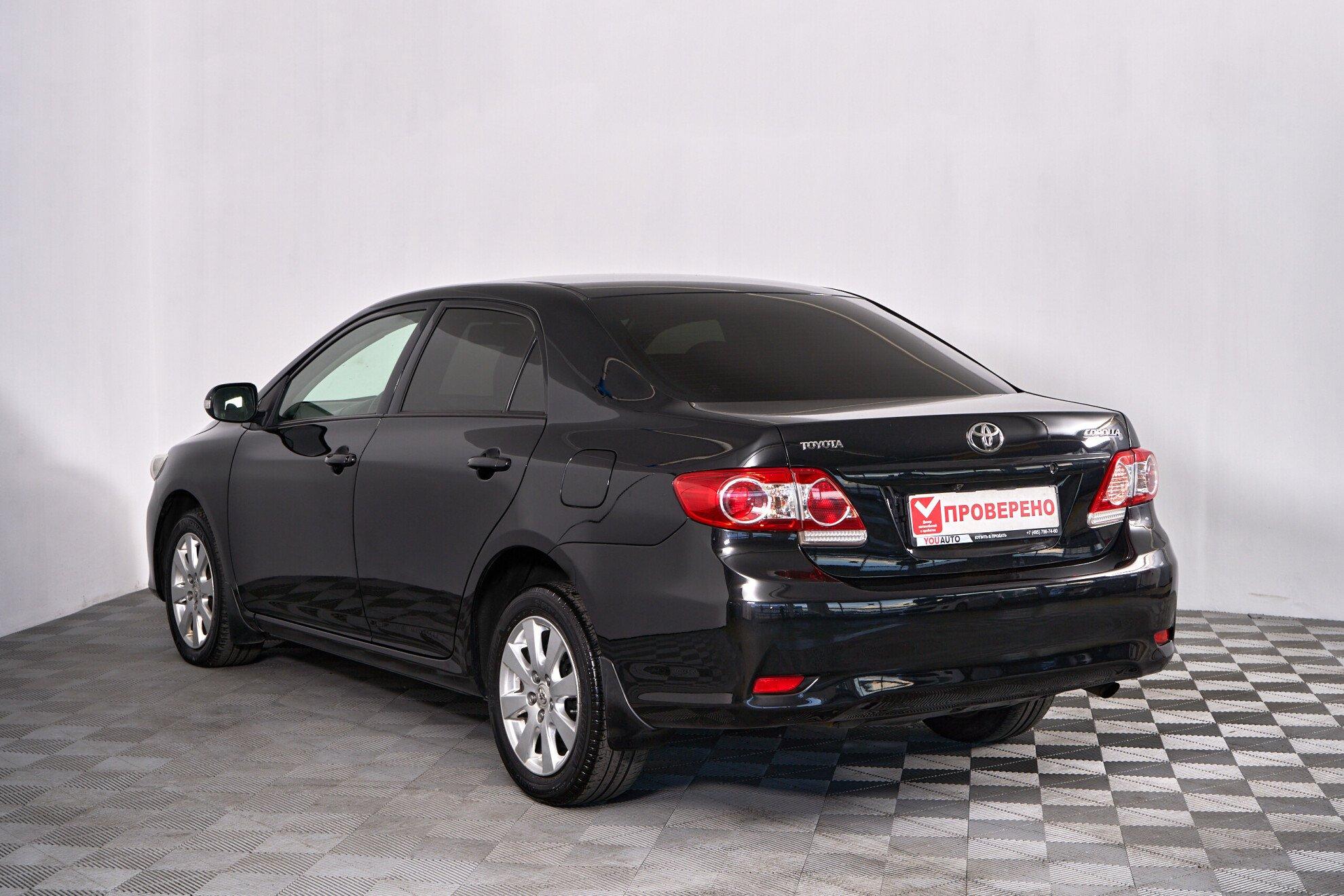 Toyota Corolla 2012, черный