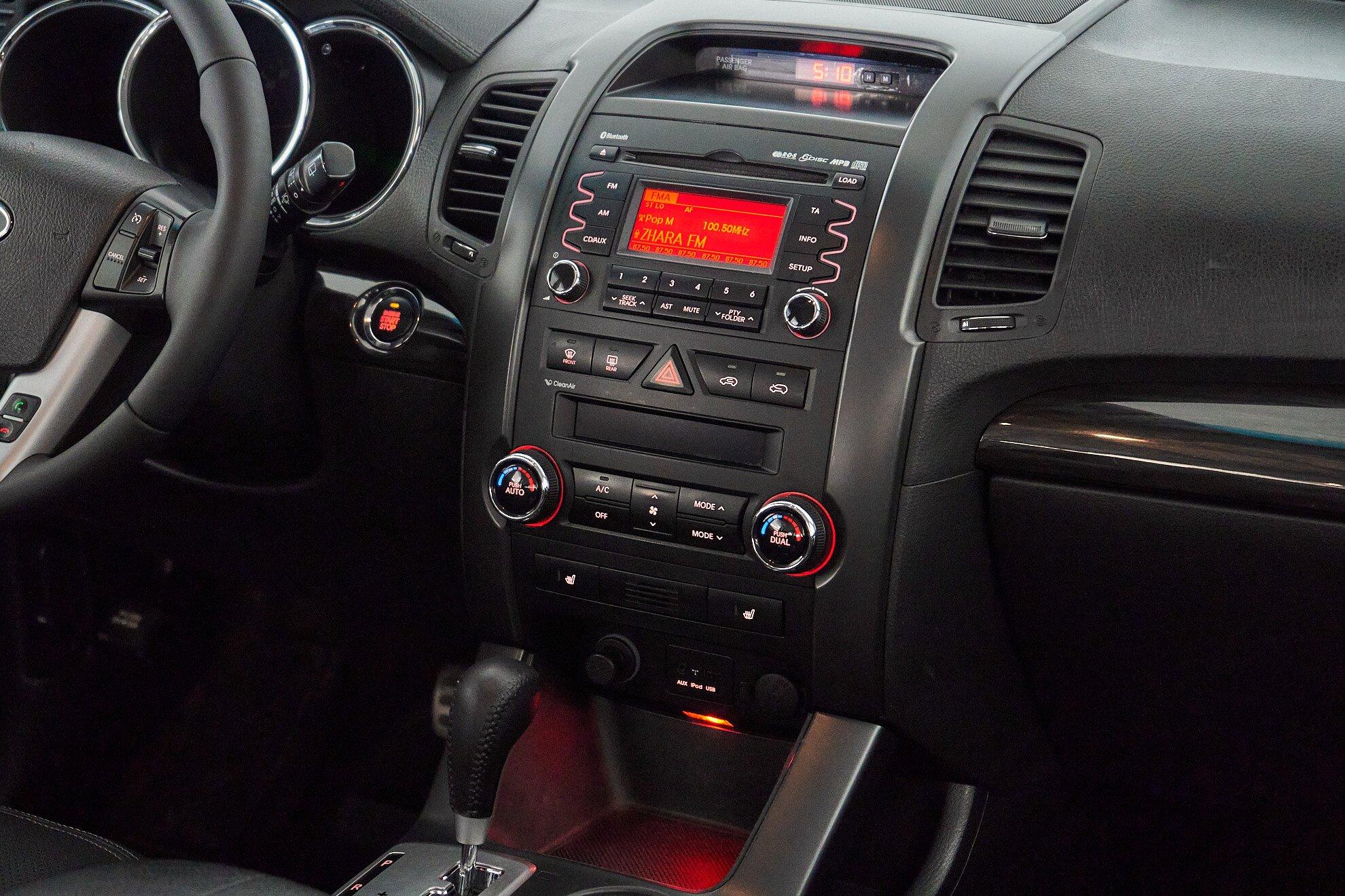Kia Sorento 2011, коричневый