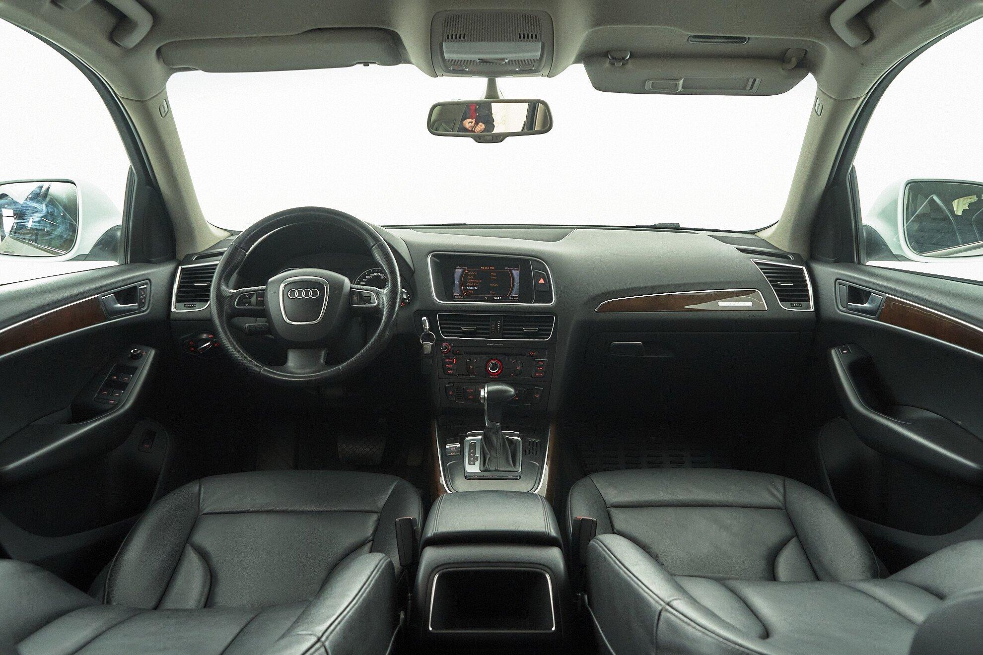 Audi Q5 2012, белый