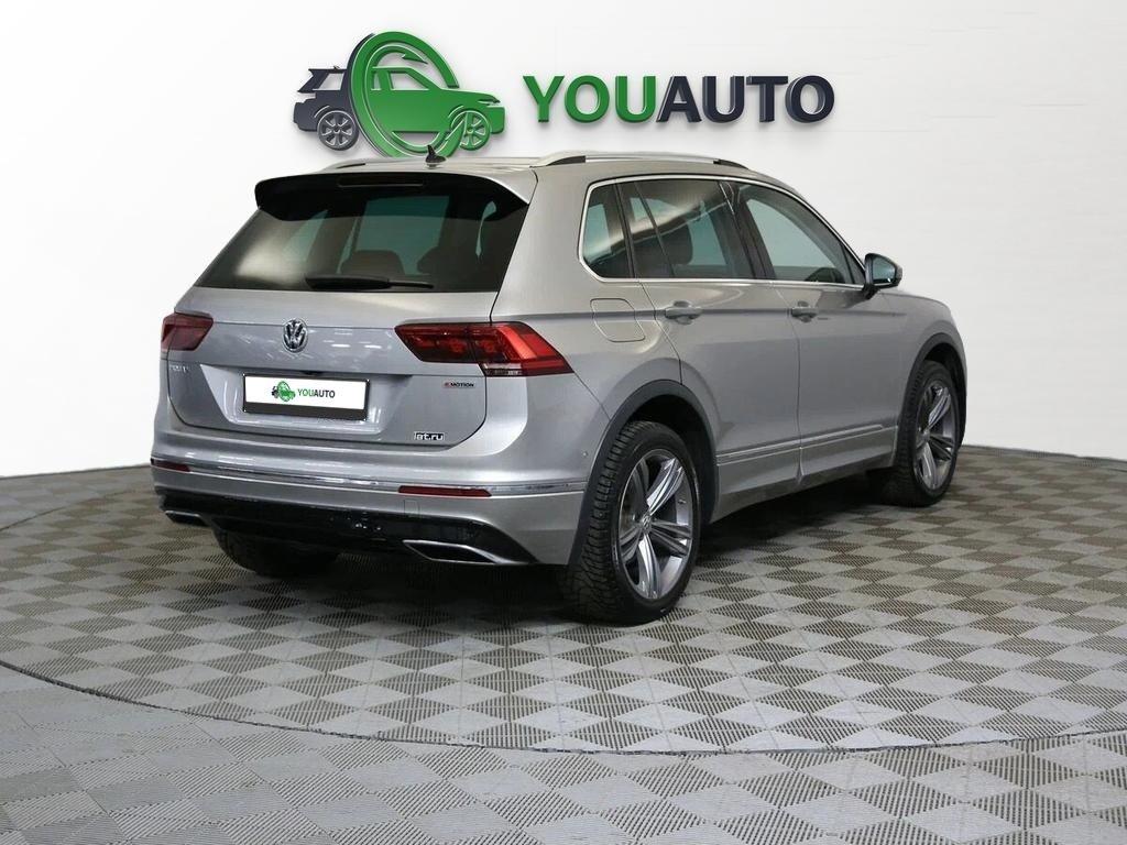 Volkswagen Tiguan 2019, серый