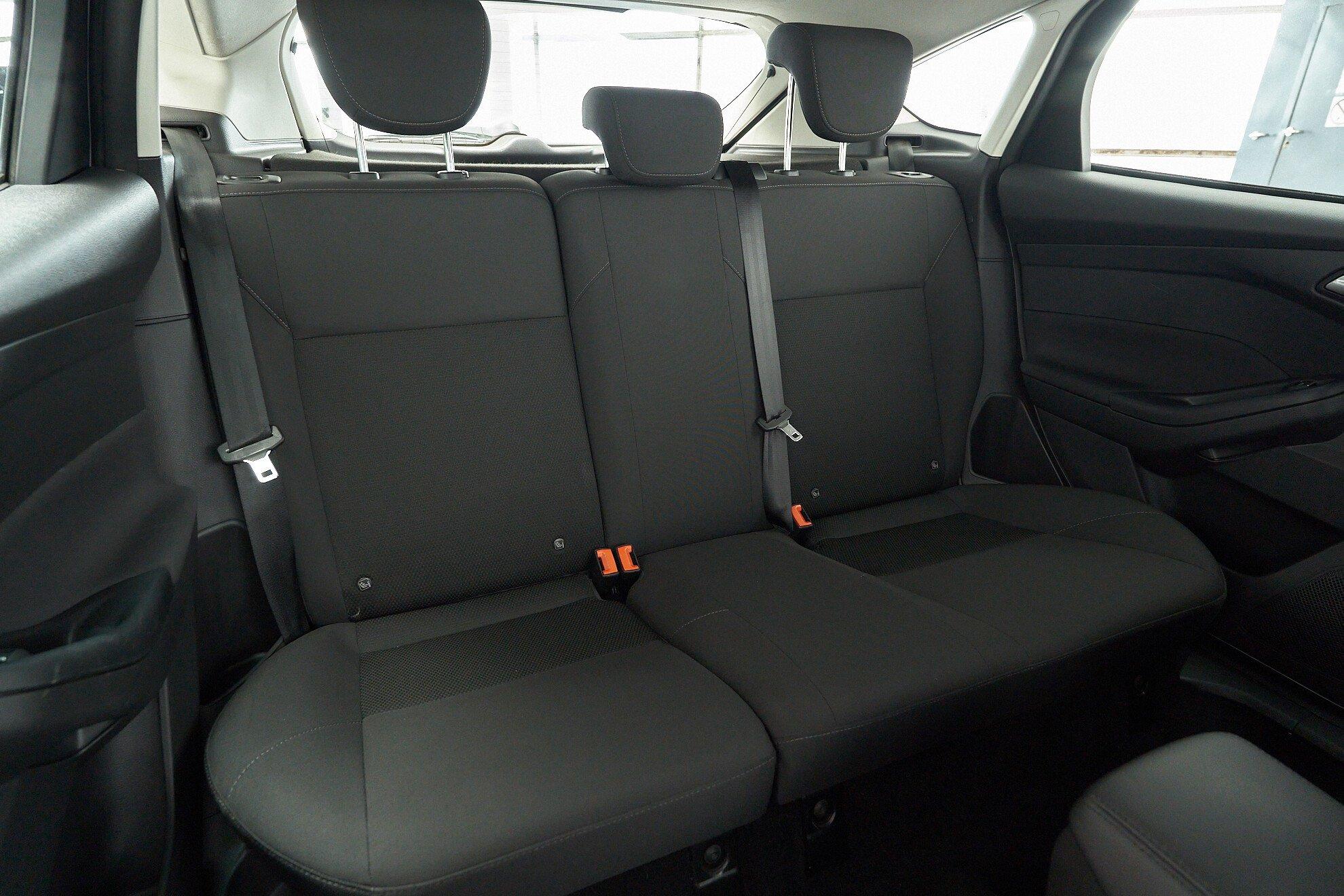 Ford Focus 2016, белый