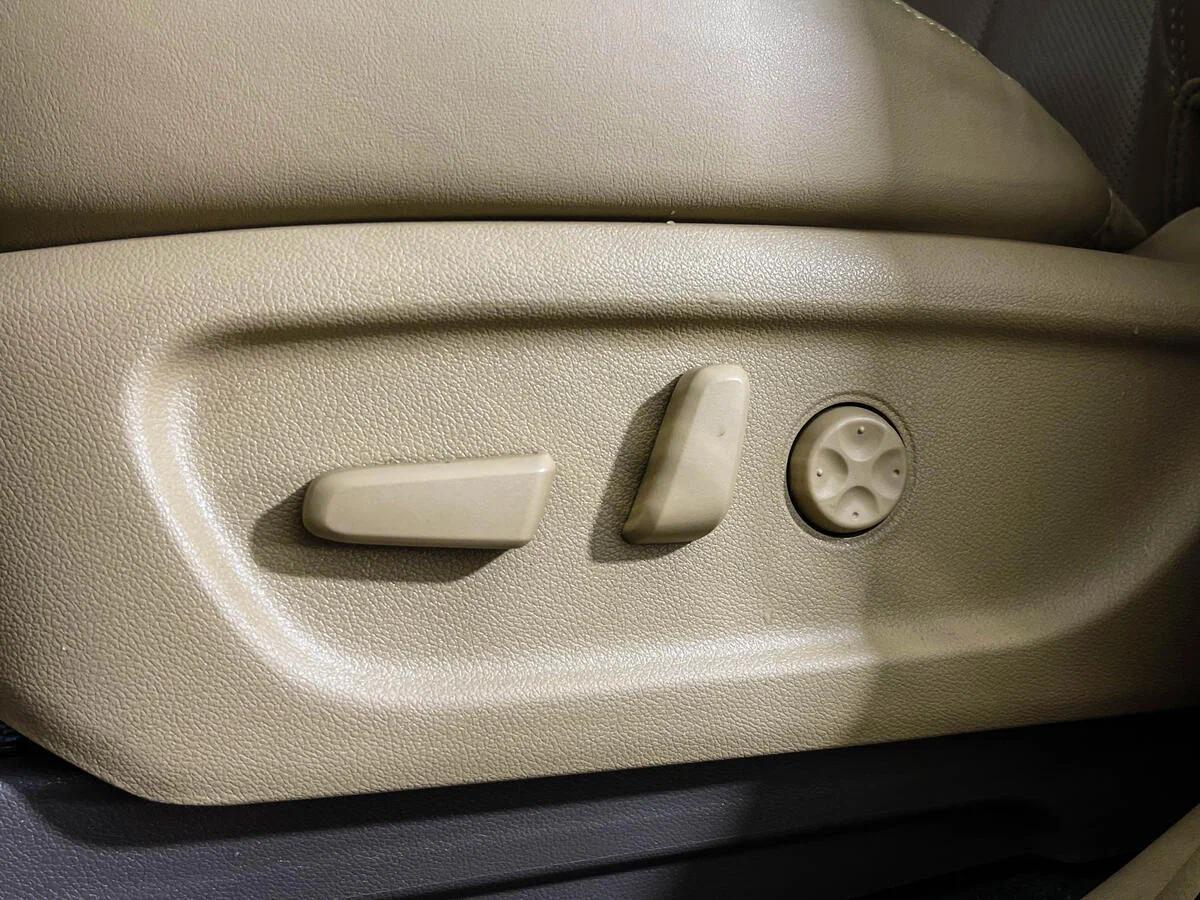 Kia Carnival 2020, белый