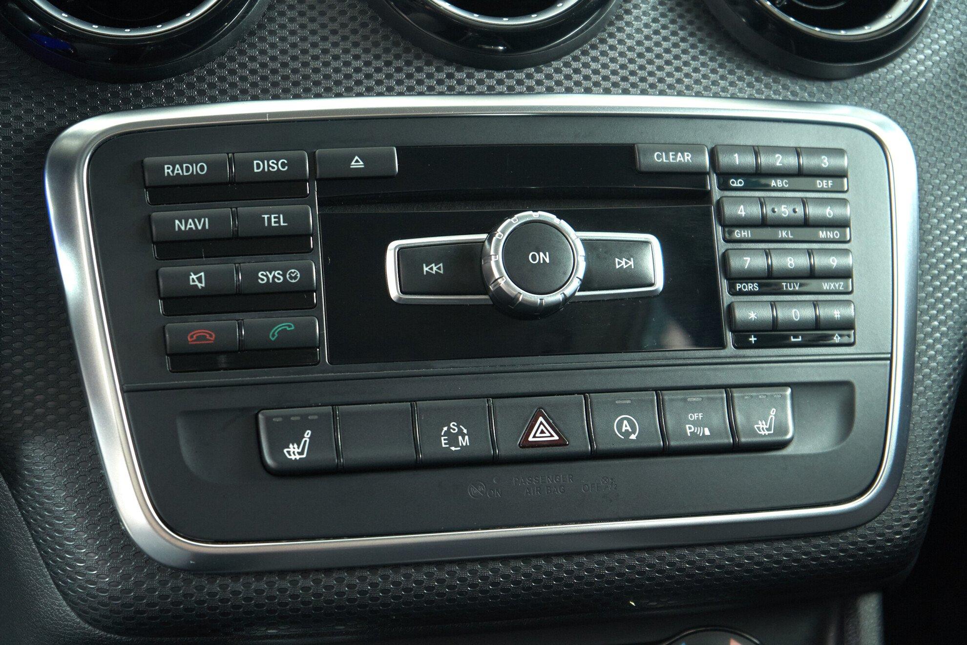 Mercedes-Benz A-Класс 2014, белый