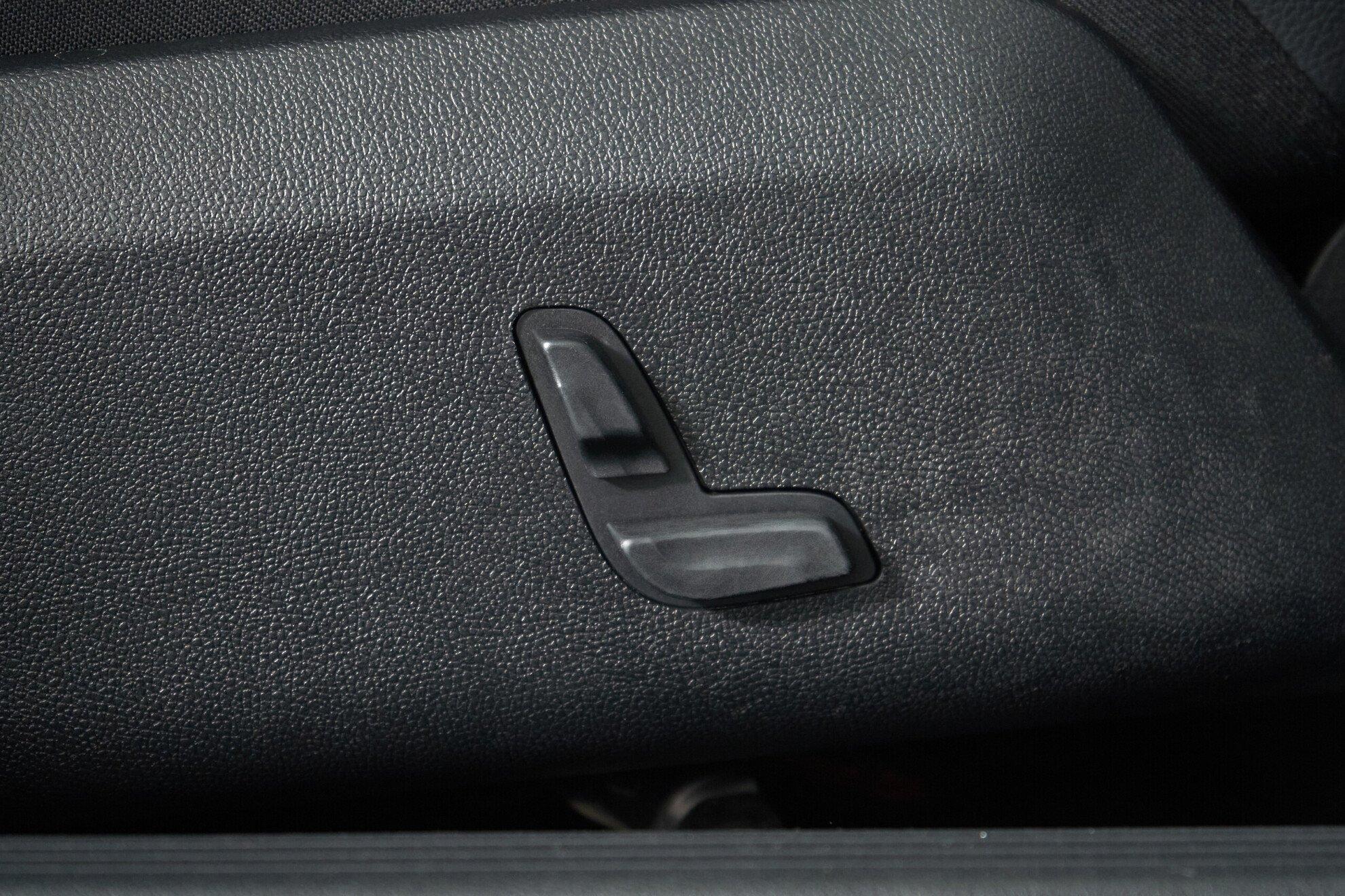 Mercedes-Benz E-Класс 2015, серый
