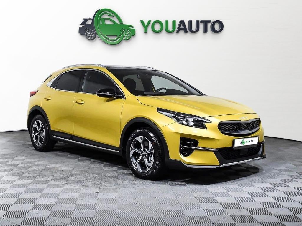 Kia XCeed 2021, желтый