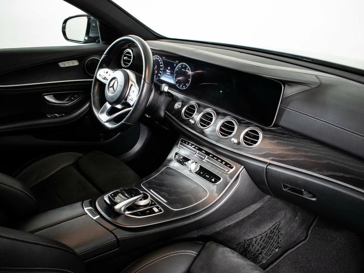 Mercedes-Benz E-Класс 2016, серый