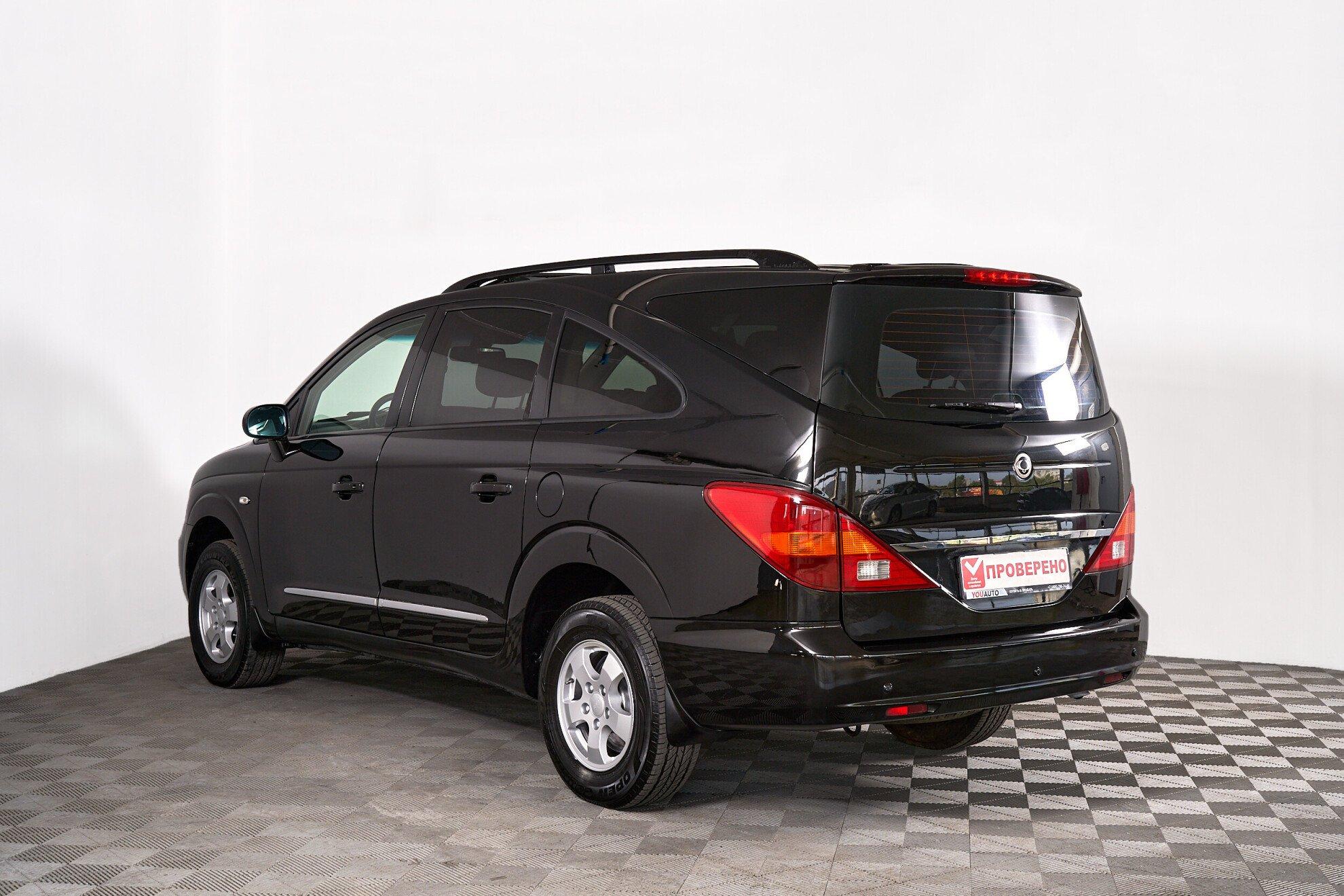 SsangYong Rodius 2011, черный