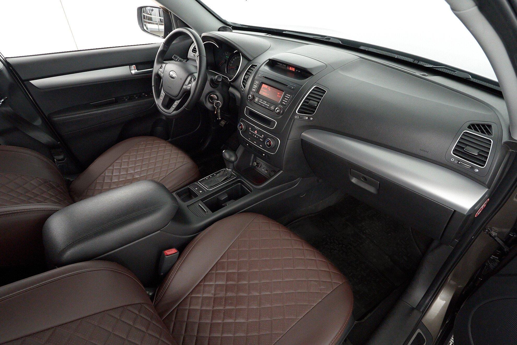 Kia Sorento 2014, бежевый