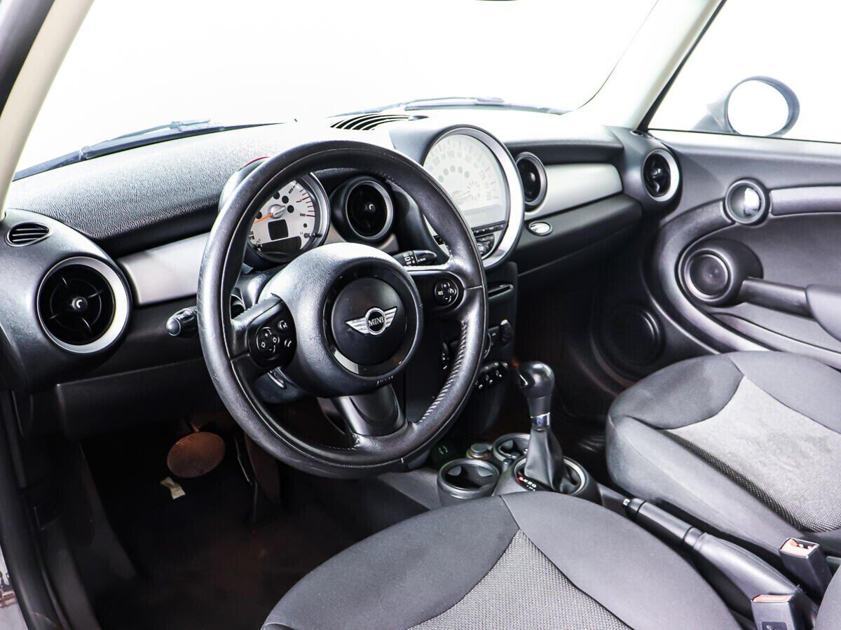 Mini Hatch 2013, серый