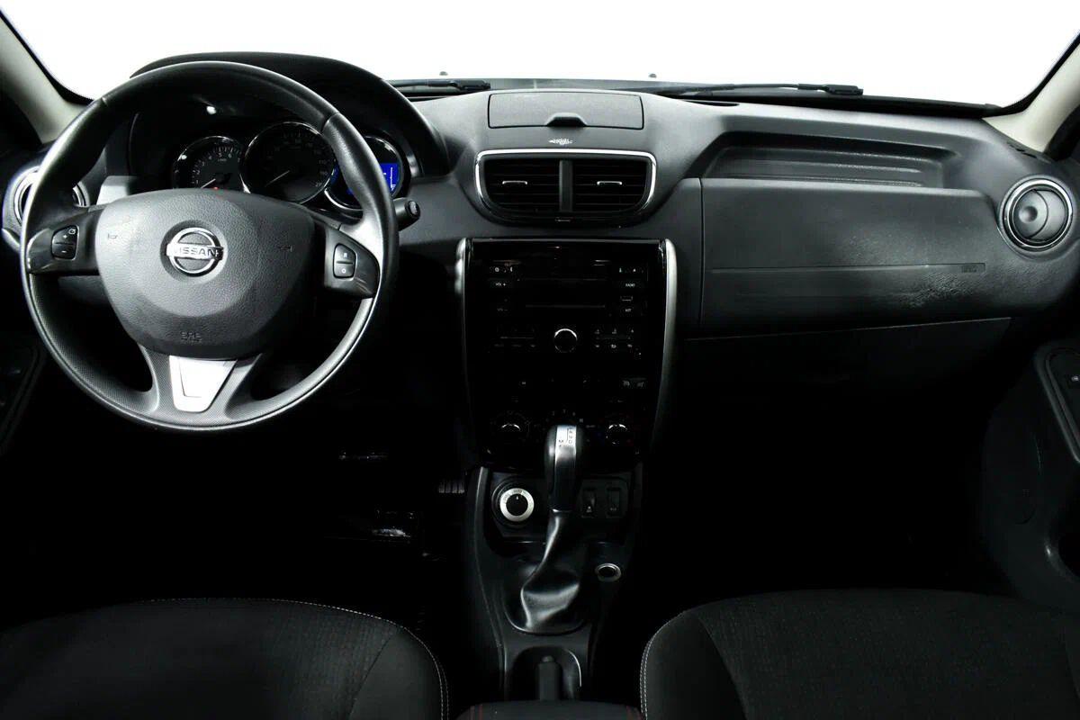 Nissan Terrano 2021, серебряный