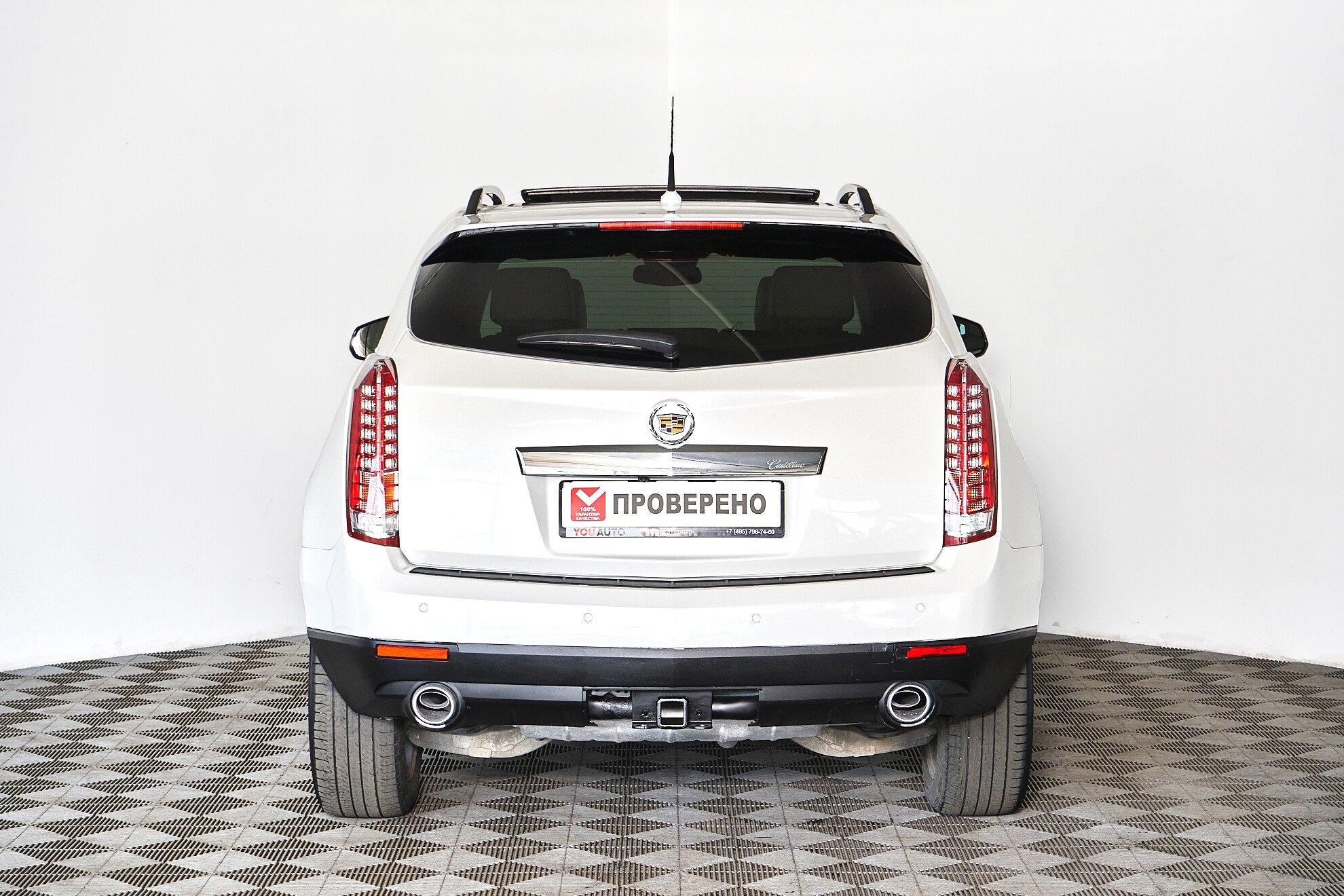 Cadillac SRX 2011, белый