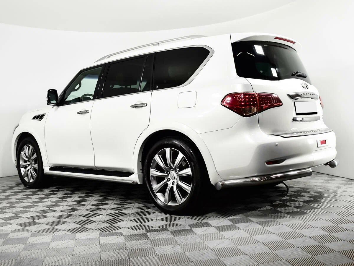 Infiniti QX56 2011, белый