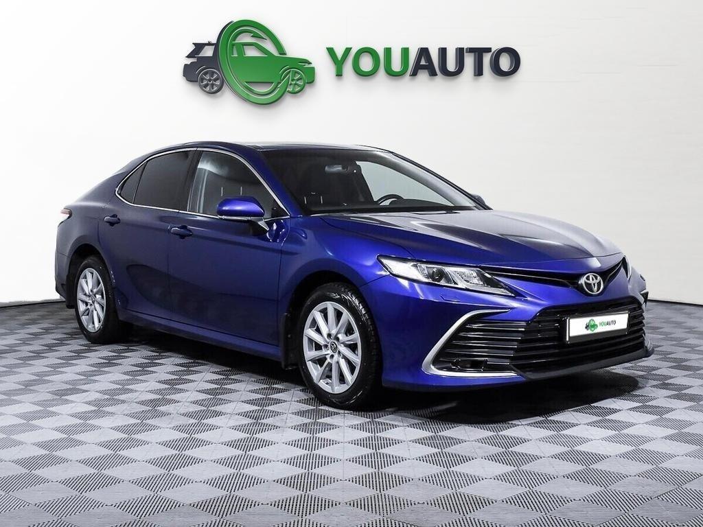 Toyota Camry 2021, синий