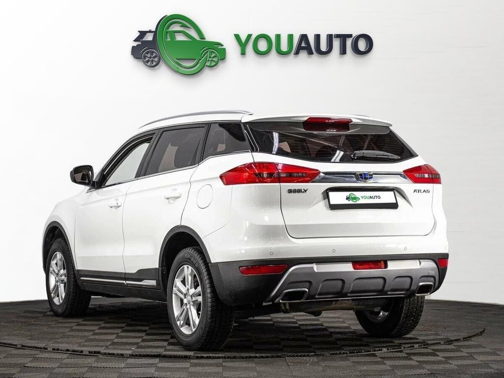 Geely Atlas 2020, белый