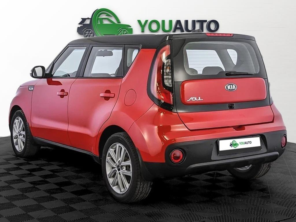 Kia Soul 2018, красный
