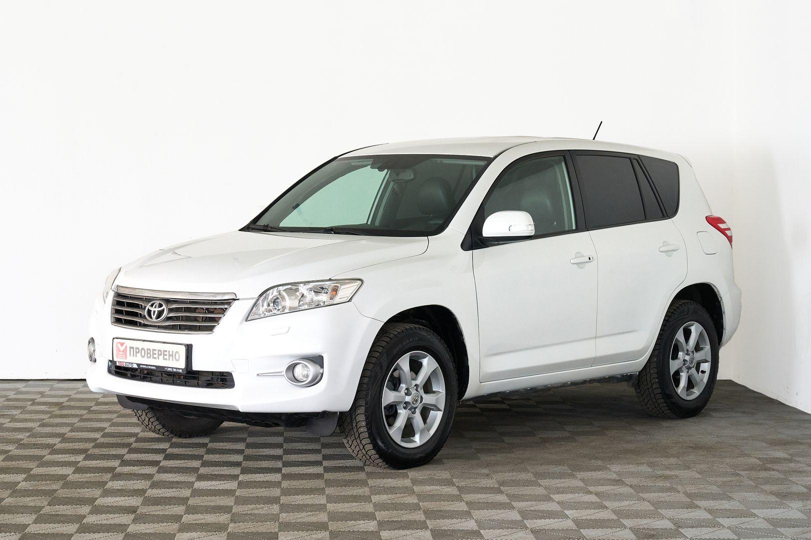 Toyota RAV4 2011, белый